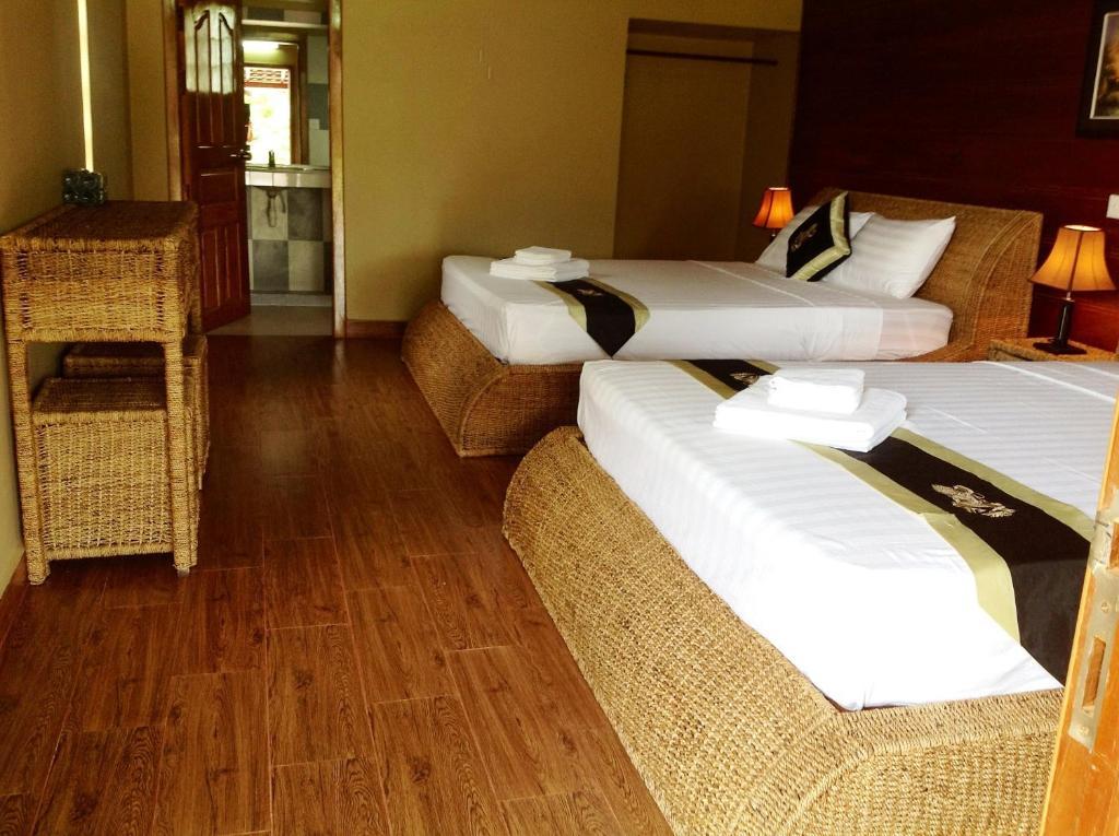 Atmaland Resort Kep Rum bild