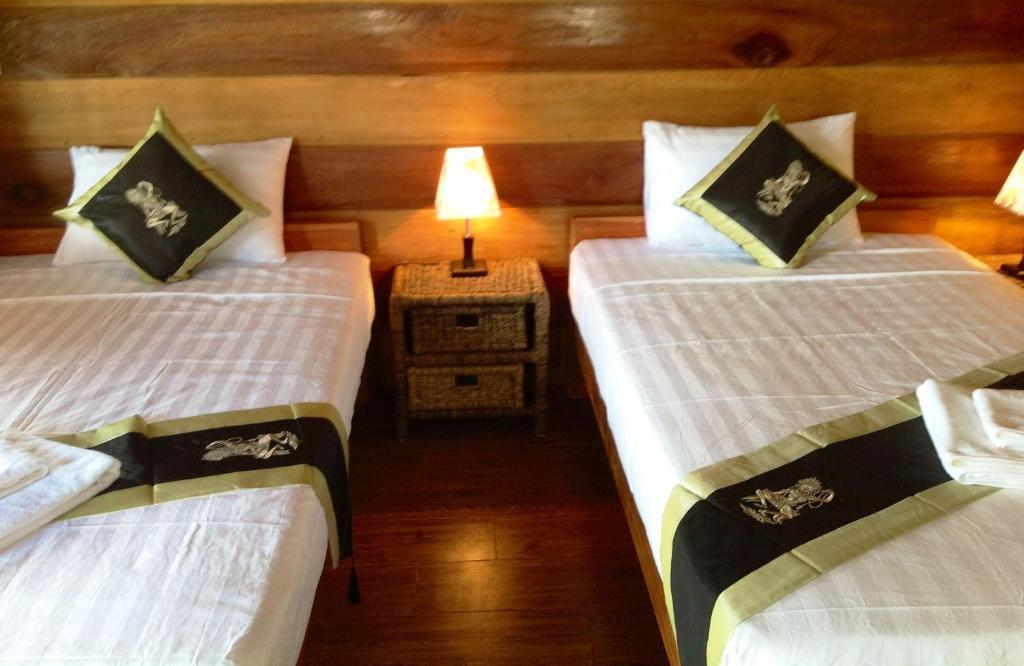Atmaland Resort Kep Rum bild
