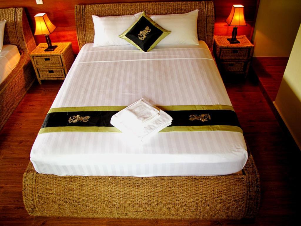 Atmaland Resort Kep Rum bild